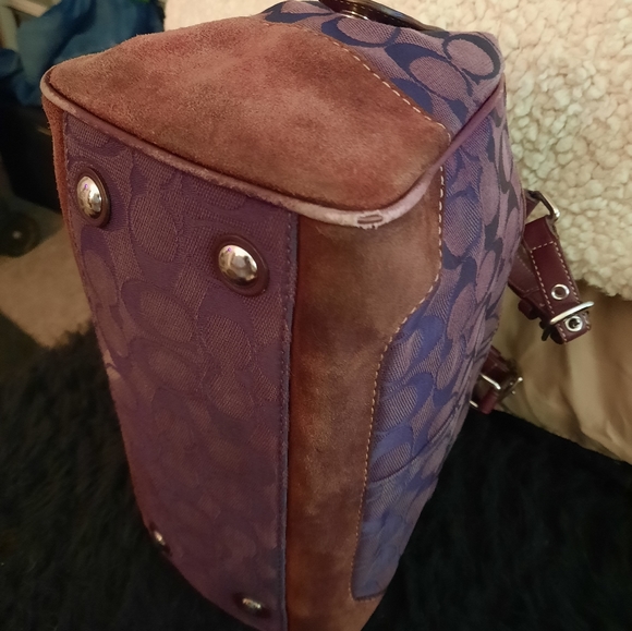 Coach - Picture 10 of 10